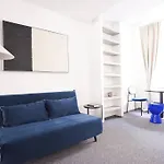 Fabulous Studio Near Center