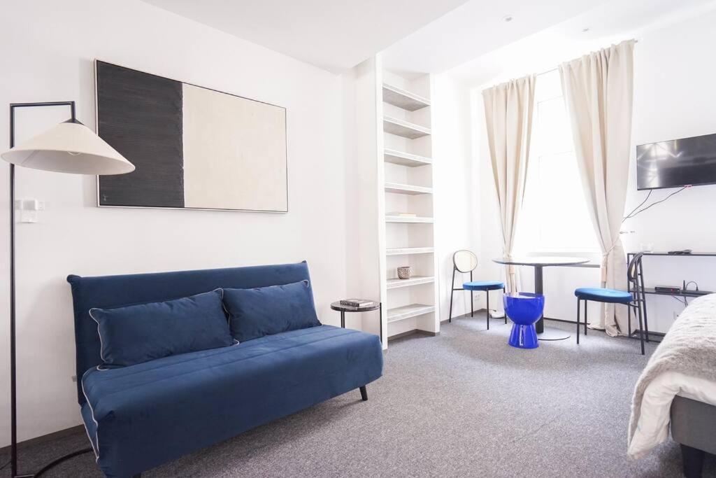 Apartment Fabulous Near Center *